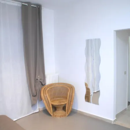 Nocleg ze śniadaniem Comeacasatua 3*