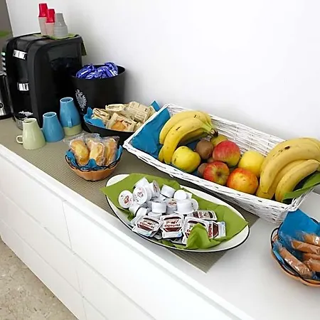 Comeacasatua Bed & Breakfast Bari