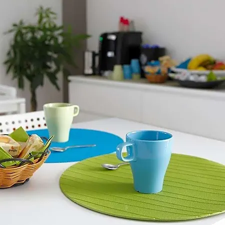Comeacasatua Bed & Breakfast Bari