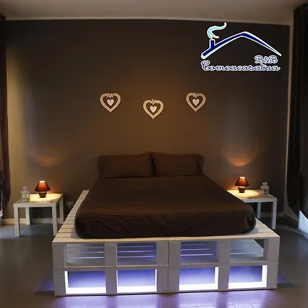 卡萨图阿康姆公寓 3* 巴里